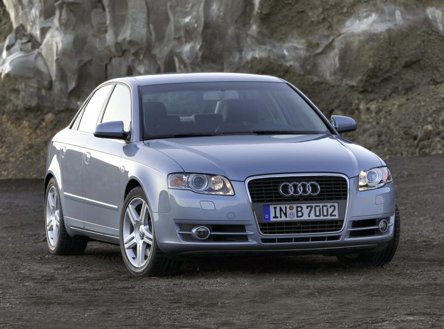  Audi A4 2.0T Sedan (B7, 8E) 2004 года  (фото 1 из 26)